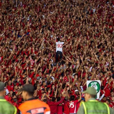  

Supporters of Wydad Athletic Club cheer for their team during the CAF Champions league semi-final football match between WAC Casablanca and USM Alger on October 21, 2017, at Stadium Mohamed VI in Casablanca. / AFP PHOTO / FADEL SENNA

Editoria: SPO
Local: Casablanca
Indexador: FADEL SENNA
Secao: soccer
Fonte: AFP
Fotógrafo: STR