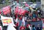 Protesto contra a reforma da Previdência bloqueia ruas no centro de Porto Alegre