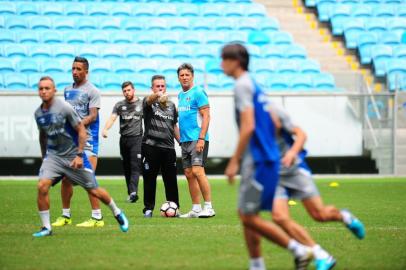  

PORTO ALEGRE, RS, BRASIL - 05/12/2017 - Último treino do Grêmio antes de embarcar para o Mundial de Clubes na próxima quarta-feira. (Carlos Macedo/Agência RBS)