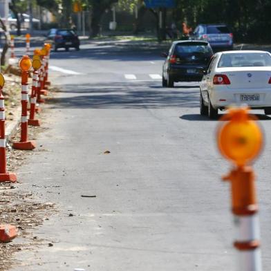  

PORTO ALEGRE, RS, BRASIL 20/11/2017 - Andamento das obras na ciclovia da Goethe. (FOTO: ROBINSON ESTRÁSULAS/AGÊNCIA RBS)