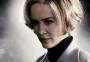 Sarah Paulson diz que foi aconselhada a esconder namoro com Holland Taylor, 32 anos mais velha