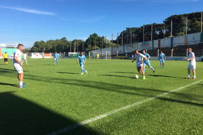 Jogo beneficente em Veranópolis, com Fabiano e Bérgson