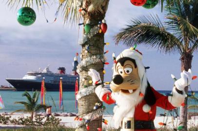 Tropical Winter Wonderland at Castaway Cay


The holidays take on a tropical flair at Disneys private island in the Bahamas, Castaway Cay, with snow flurries, a decked-out Christmas tree, Disney character meet-and-greets and holiday island music. (Disney)