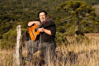 O músico e compositor nativista Marcio Manoel Borges