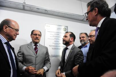  CAXIAS DO SUL, RS, BRASIL (15/12/2017). Inauguração da Delegacia  Civil de Polícia de Caxias do Sul. Instalações favorecem o atendimento e o bom andamento dos trabalhos.  NA FOTO, GOVERNADOR JOSÉ IVO SARTORI PRESTIGIA SOLENIDADE. (Roni Rigon/Pioneiro).