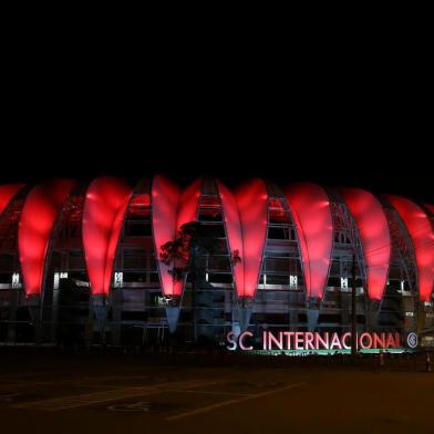 PORTO ALEGRE, RS, BRASIL, 17/08/17 - Estádio Beira-Rio iluminado.(Foto: André Feltes / Especial)