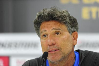  LANÚS, ARGENTINA - 28/11/2017 - Coletiva do técnico Renato Portaluppi antes da segunda partida da final da Libertadores. (Félix Zucco/Agência RBS)