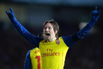 532255475

Arsenals Czech midfielder Tomas Rosicky celebrates scoring his teams third goal during the FA Cup fourth round football match between Brighton & Hove Albion and Arsenal at The American Express Community Stadium in Brighton, southern England on January 25, 2015. AFP PHOTO / GLYN KIRK

== RESTRICTED TO EDITORIAL USE. No use with unauthorized audio, video, data, fixture lists, club/league logos or live services. Online in-match use limited to 45 images, no video emulation. No use in betting, games or single club/league/player publications.  ==

Editoria: SPO
Local: Brighton
Indexador: GLYN KIRK
Secao: Soccer
Fonte: AFP
Fotógrafo: STR