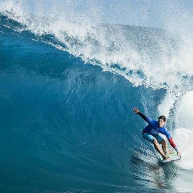 Gabriel Medina (BRA) placed 1st in Heat 1 of Round Two at Billabong Pipe Masters 2017 in Pipe  Oahu, Hawaii , USA