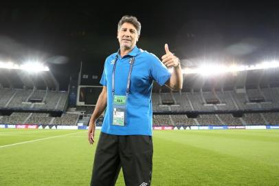  ABU DHABI, EMIRADOS ÁRABES UNIDOS - 15/12/2017 - Jogadores e comissão técnica do Grêmio fazem reconhecimento do campo Zayed Sports City, palco da grande final do mundial neste sábado. (Jefferson Botega/Agência RBS)Indexador: Jefferson Botega