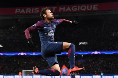 -- AFP PICTURES OF THE YEAR 2017 --Paris Saint-Germains Brazilian striker Neymar celebrates his second goal during the UEFA Champions League Group B football match between Paris Saint-Germain (PSG) and Glasgow Celtic at Parc des Princes Stadium in Paris on November 22, 2017.  / AFP PHOTO / FRANCK FIFE