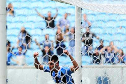 PORTO ALEGRE, RS, BRASIL, 26/11/2017 - Jogo do Grêmio x Atlético GO, que ocorre na Arena, pelo campeonato Brasileiro. Gol de Lucas Poletto. (FOTOGRAFO: MATEUS BRUXEL / AGENCIA RBS)