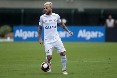 Lucas Lima, meia do Santos.