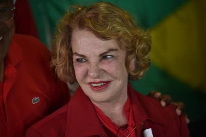 (FILES) This file photo taken on October 02, 2016 shows the wife of Brazilian former president Luiz Inacio Lula da Silva, Marisa Leticia, at a polling station during the municipal elections first round in Sao Bernardo do Campo, 25 km south of Sao Paulo, Brazil, on October 2, 2016.Marisa Leticia suffered a brain hemorrhage on January 24, 2017 and was hospitalized in Sao Paulo. / AFP PHOTO / NELSON ALMEIDA