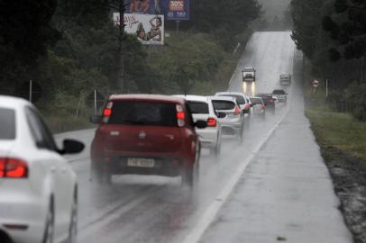  CAXIAS DO SUL, RS, BRASIL, 29/12/2017 - Acompanhamos o movimento na Rota Sol, RSC-453, em direção ao Litoral Norte, no final da tarde de sexta feira. (Marcelo Casagrande/Agência RBS)