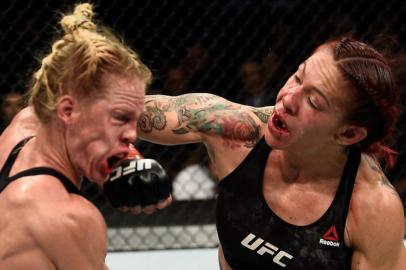 cris cyborg, holly holm, ufc 219