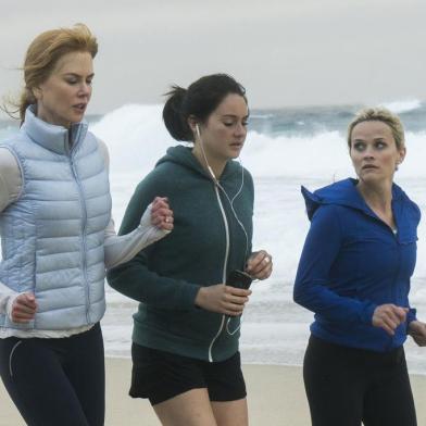 Big Little Lies, minissérie da HBO com Nicole Kidman (E), Shailene Woodley e Reese Whitersponn (D)