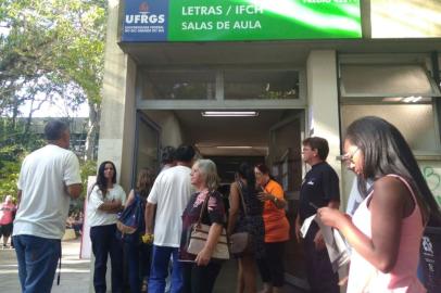 primeiro dia do vestibular da UFRGS 2018