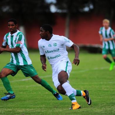  FARROUPILHA, RS, BRASIL, 06/01/2018. Juventude x Pradense, amistoso preparatório para o campeonato gaúcho 2018 (Gaúchão 2018) e realizado no estádio das Castanheiras. (Porthus Junior/Agência RBS)