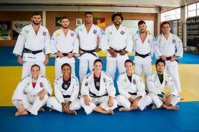  PORTO ALEGRE, RS, BRASIL, 08/01/2018 : Os judocas da Sogipa, clube que teve as maiores conquistas do Brasil em 2017, voltam a treinar de olho nas principais competições da temporada. Na foto os 11 atletas da Sogipa que integram a seleção brasileira adulta. (Omar Freitas/Agência RBS)Indexador: Omar Freitas