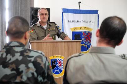  CAXIAS DO SUL, RS, BRASIL, 08/01/2018. Brigada Militar divulga balanço de crimes, prisões e apreensões em 2017, além dos resultados da Operação Papai Noel. Na foto, o Capitão Zdruikoski. (Diogo Sallaberry/Agência RBS)