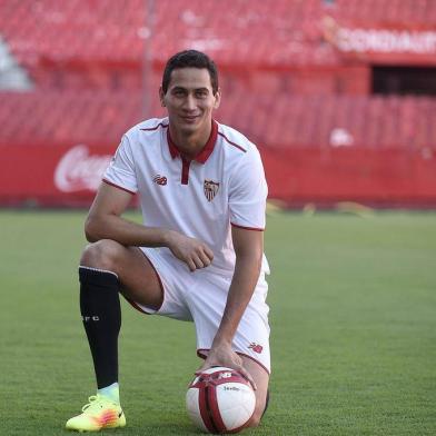 Paulo Henrique Ganso é contratado pelo Sevilla