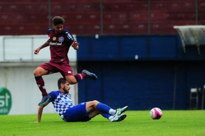  CAXIAS DO SUL, RS, BRASIL, 10/01/2018. Caxias x São José-PoA, amistoso preparatório ao Campeonato Gaúcho (Gaúchão 2018) e realizado no estádio Centenário. (Porthus Junior/Agência RBS)