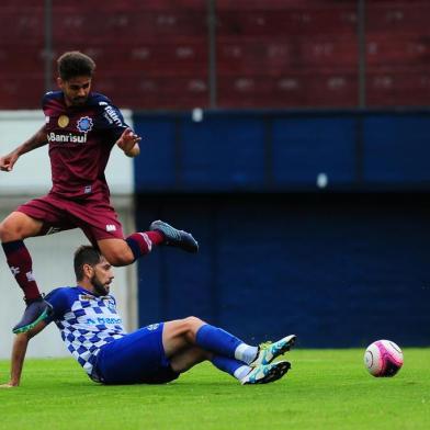  CAXIAS DO SUL, RS, BRASIL, 10/01/2018. Caxias x São José-PoA, amistoso preparatório ao Campeonato Gaúcho (Gaúchão 2018) e realizado no estádio Centenário. (Porthus Junior/Agência RBS)