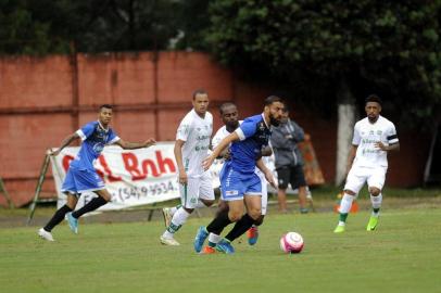  FARROUPILHA, RS, BRASIL, 10/01/2018 - Amistoso entre Juventude x Cruzeiro. Partida realizada as 17 horas, no Estádio das Castanheiras, em Farroupilha. (Marcelo Casagrande/Agência RBS)