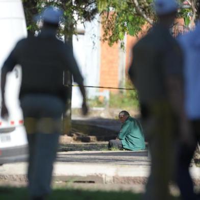  PORTO ALEGRE, RS, BRASIL, 11/01/2018 - Assalto a carro forte resulta em refém preso a uma bomba. (FOTOGRAFO: ANDRÉ ÁVILA / AGENCIA RBS)