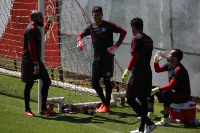  PORTO ALEGRE, RS, BRASIL, 04-01-2018. Time do Inter treina no CT Parque Gigante. (TADEU VILANI/AGÊNCIA RBS)