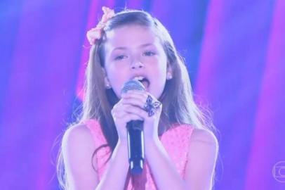  Sofia Cordeiro, de apenas 10 anos, foi a primeira candidata a se apresentar. Ela cantou My Heart Will Go On, de Céline Dion.