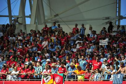  PORTO ALEGRE, RS, BRASIL - 22-11-2015 Inter e Grêmio se enfrentam neste domingo no Estádio Beira-Rio. Partida válida pela 36ª rodada do Brasileirão. Gre-Nal 408 (FOTO: CARLOS MACEDO /AGÊNCIA RBS)