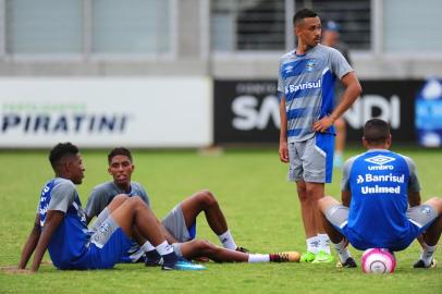  PORTO ALEGRE, RS, BRASIL, 16.01.2018. Treino do Grêmio no CT Luiz Carvalho antes da equipe viajar para Ijuí para a estreia do Campeonato Gaúcho contra o São Luiz.Foto: Félix Zucco/Agência RBS