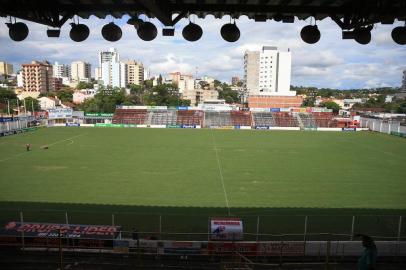  IJUÍ, RS, BRASIL, 17/01/2018 - Estádio 19 de Outubro recebe últimos preparativos para São Luiz de Ijuí x Grêmio.(FOTOGRAFO: ANDRÉ ÁVILA / AGENCIA RBS)