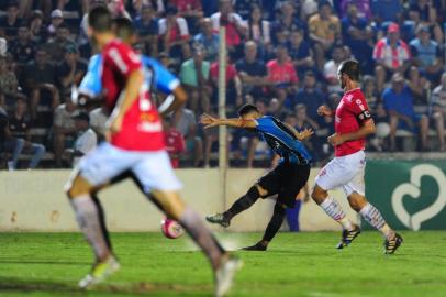  IJUÍ, RS, BRASIL, 17/01/2018 - Jogo São Luiz de Ijuí x Grêmio.Válido pela primeira rodada do Gauchão. (FOTOGRAFO: ANDRÉ ÁVILA / AGENCIA RBS)