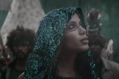 Novo clipe de J. Balvin com parceria de Anitta