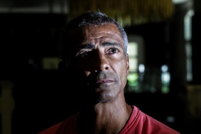  Romário em entrevista no Il Campanario, em Florianópolis. Ex-jogador e atual senador falou sobre futebol, política, saúde e vida pessoal. (FOTO: TIAGO GHIZONI/DIÁRIO CATARINENSE - FLORIANÓPOLIS, SANTA CATARINA, BRASIL - 12/01/2018)