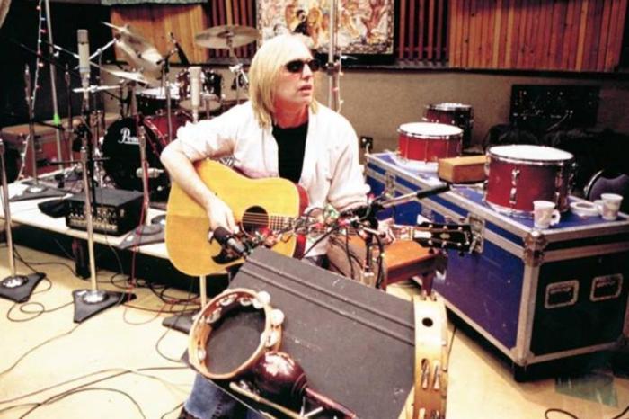 Roqueiro americano Tom Petty morre, aos 66 anos, nos EUA