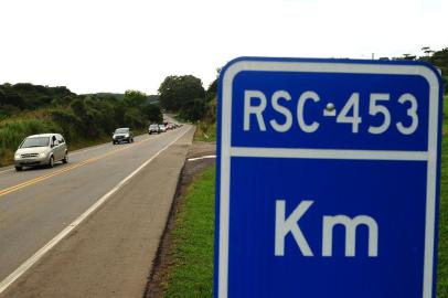  CAXIAS DO SUL, RS, BRASIL, 01/01/2018. Retorno do feriado de ano-novo na Rota do Sol, a RSC-453, teve trânsito intenso. O km 166 registrava um dos tráfegos mais lentos da via.(Diogo Sallaberry/Agência RBS)