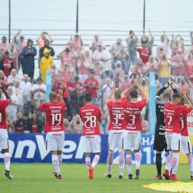 zol - grupo de jogadores - inter - novo hamburgo - estádio do vale