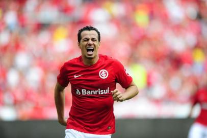 PORTO ALEGRE, RS, BRASIL - Inter e Santa Cruz se enfrentam no estádio Beira-Rio pela Série B do Brasileirão. Na foto, Leandro Damião (Carlos Macedo/Agência RBS)