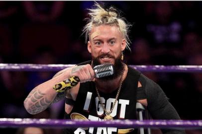 enzo amore, wwe, lutador, estupro, demitido, demissão