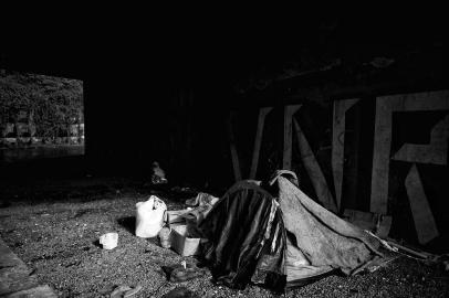  CAXIAS DO SUL, RS, BRASIL 22/01/2018Reportagem verifica locais onde residem moradores de rua, cujo perfil está associado ao alto números de mortes. (Felipe Nyland/Agência RBS)Indexador: DIOGO SALLABERRY / AGENCIA RBS  