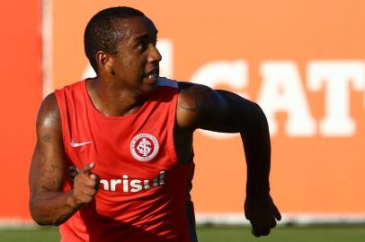  PORTO ALEGRE, RS, BRASIL, 27-04-2015 : Treino do Inter no CT Parque Gigante.(Foto: Carlos Macedo/Agência RBS)Jogador Anderson