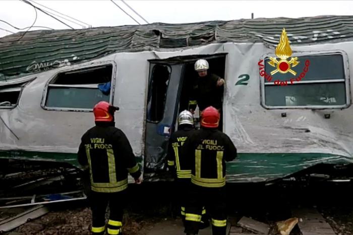 VIGILI DEL FUOCO / AFP