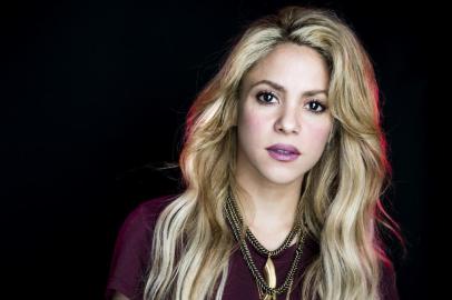 SHAKIRA-PARELES-LSPR-060617Colombian songwriter and pop star Shakira in New York, May 16, 2017. Not long ago, Shakira didnât know if she would ever make another album. âI was full of doubts, and I thought I was never going to make good music again,â she said. But the songs in Spanish on her new album âEl Doradoâ seems to have brought back her playfulness, and the track âChantajeâ already has 1.5 billion streams. (Chad Batka/The New York Times)Editoria: ELocal: NEW YORKIndexador: CHAD BATKAFonte: NYTNSFotógrafo: STR