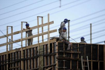  CAXIAS DO SUL, RS, BRASIL, 21/03/2017 - Setor da Construção Civil em Caxias do Sul. (Marcelo Casagrande/Agência RBS)