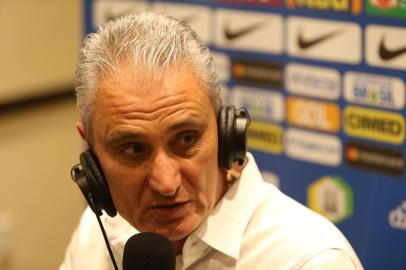  PORTO ALEGRE-RS- BRASIL- 27/01/2018- Entrevista com o técnico Tite no hotel Deville. Tite falou sobre a seleção brasileira com os repórteres Eduardo Gabardo, Cleber Grabauska e Rafael Cechin.  FOTO FERNANDO GOMES/ZERO HORA.