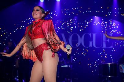 Anitta no baile da Vogue de 2017